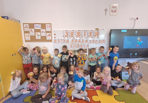 Grupa Odkrywcy z jabłkami