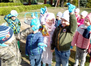 Sprzątanie świata w przedszkolu